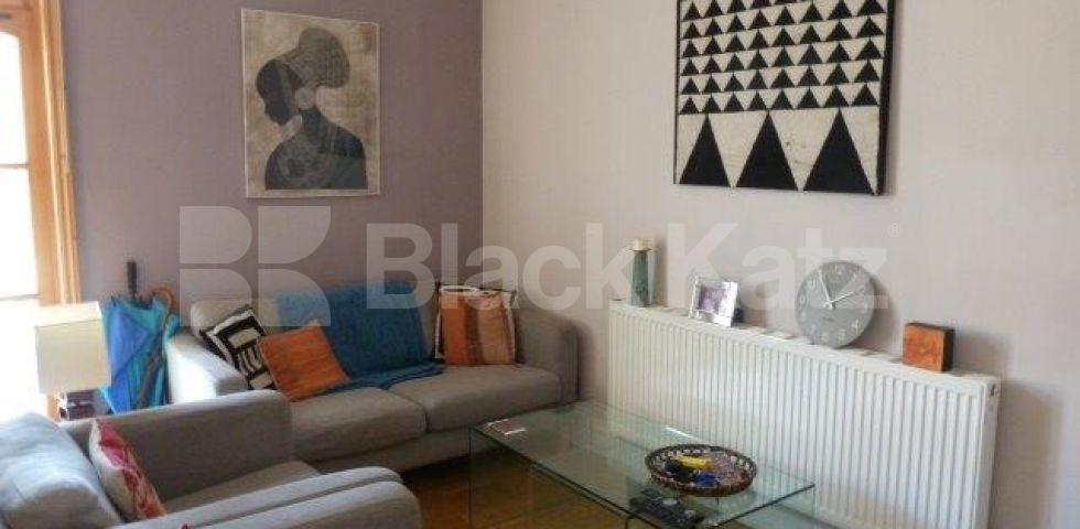 			LET AGREED, 2 Bedroom, 1 bath, 1 reception Flat			 Stapleton Hall Road, FINSBURY PARK-STROUD GREEN